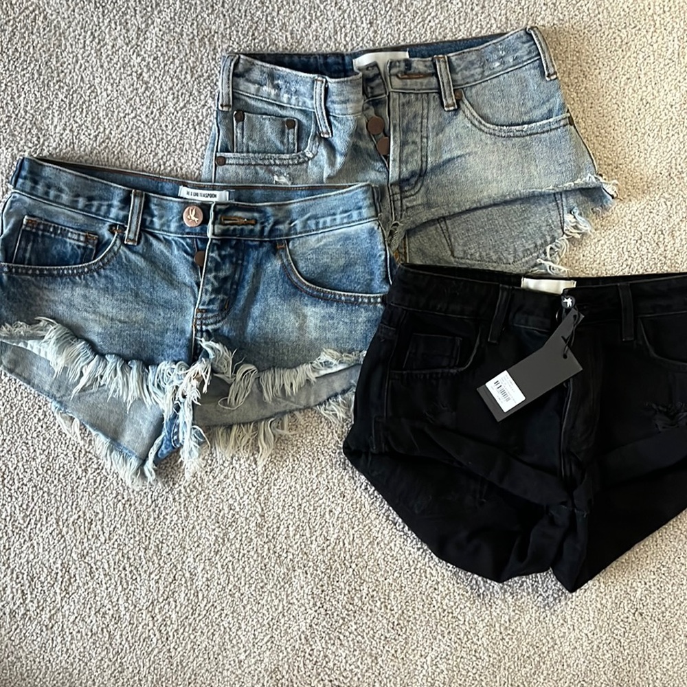 3 pairs of One Teaspoon shorts size 22